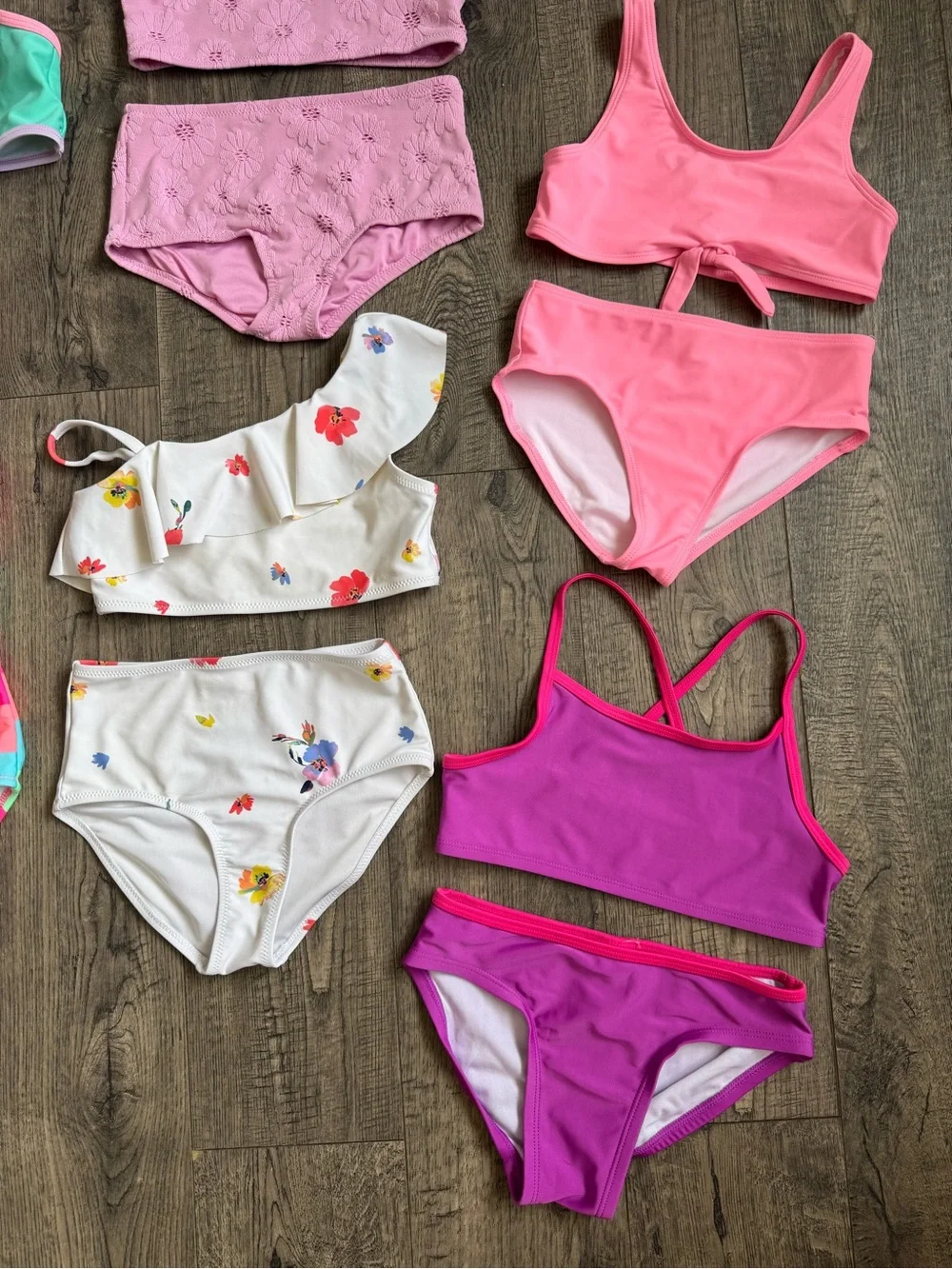 Girls Gap, Old Navy & Target Swimsuit Bundle- Sizes 6-8